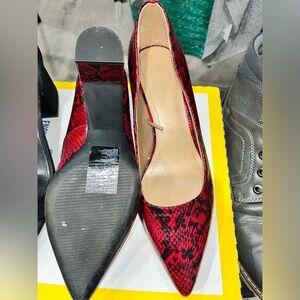 #2 Women’s H&M Black & Red Snakeskin Pumps